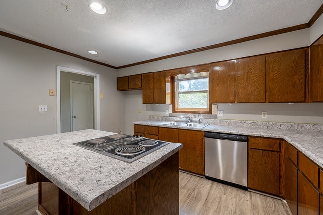 Building Photo - 3821 Forest Creek Way