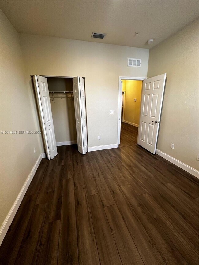 Building Photo - 4626 Monarch Way