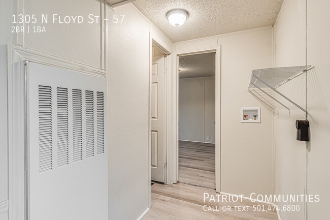 Building Photo - 1305 N Floyd St