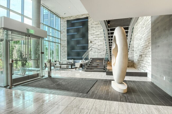 Building Photo - Two Bedroom Penthouse in Denver