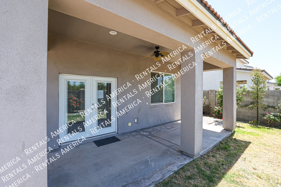 Building Photo - 11862 N 79th Dr