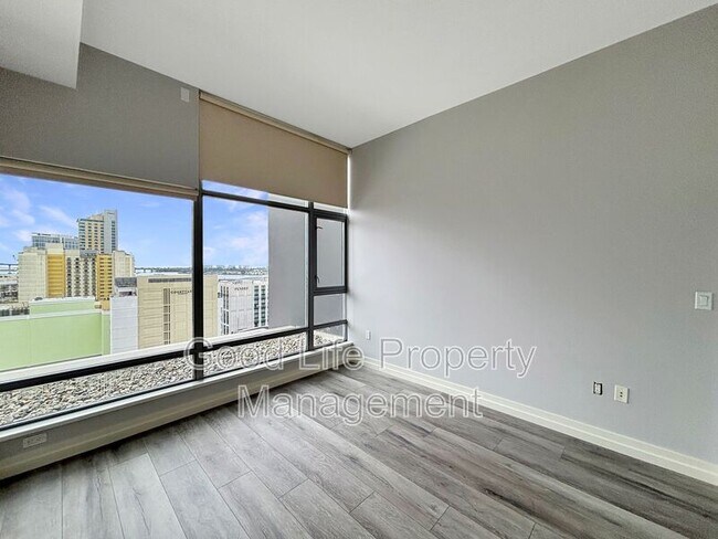 Building Photo - 575 Sixth Ave