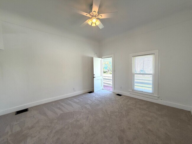 Building Photo - North - Crossing the Finish Line!