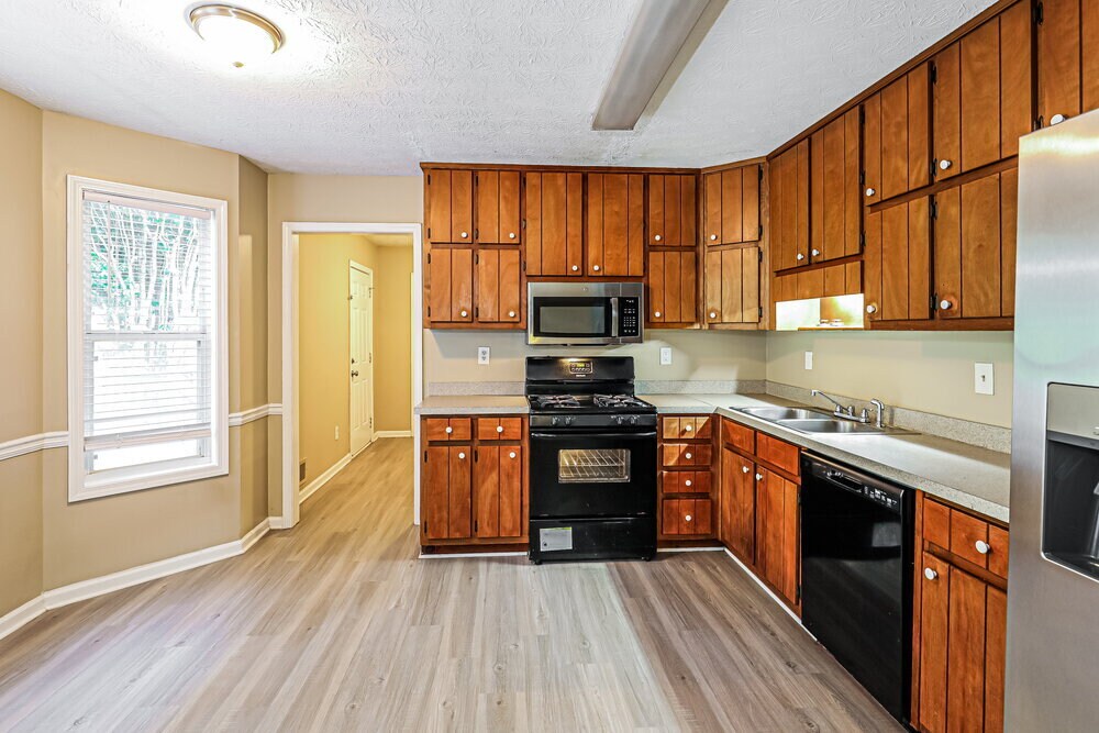 Building Photo - 234 Benton Fields