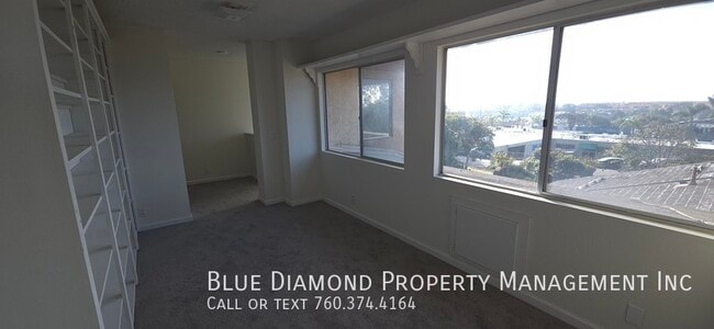 Building Photo - 415 S Rios Ave