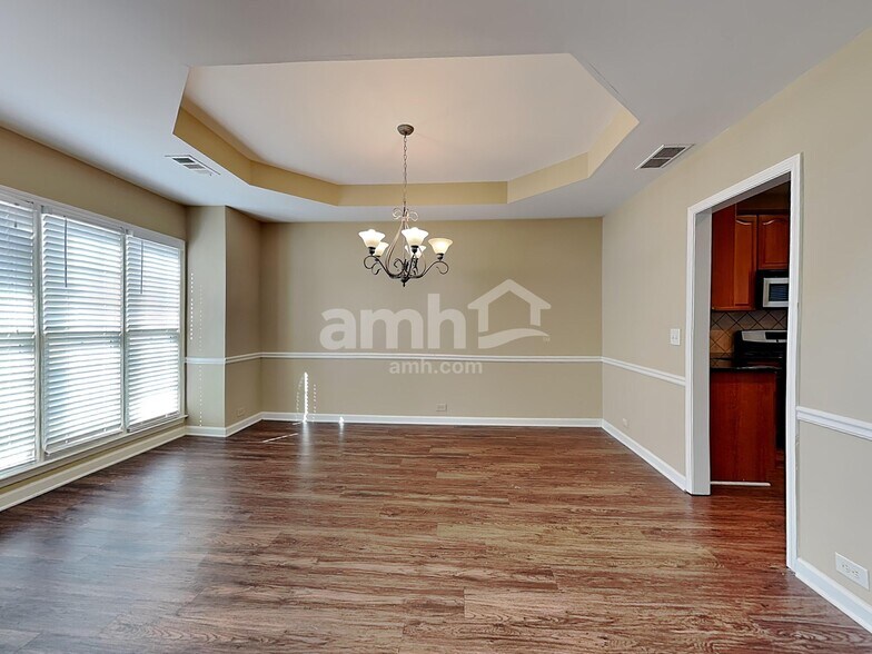 Building Photo - 423 Evans Mill Dr