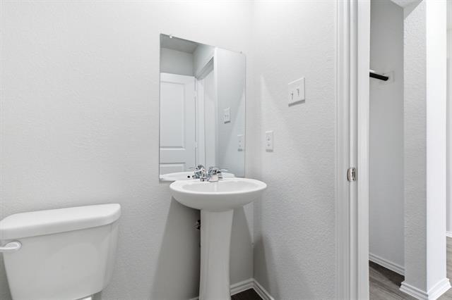 Building Photo - 805 Bluffview Dr