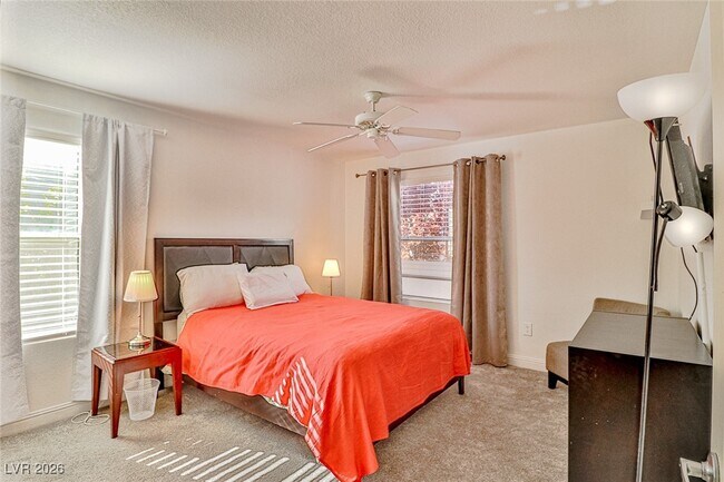 Building Photo - 5055 W Hacienda Ave