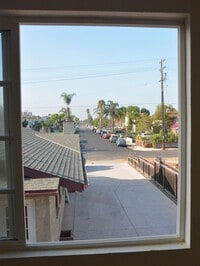 Building Photo - Kensington_Upper level Spacious 1Bed 1Bath reserved parking