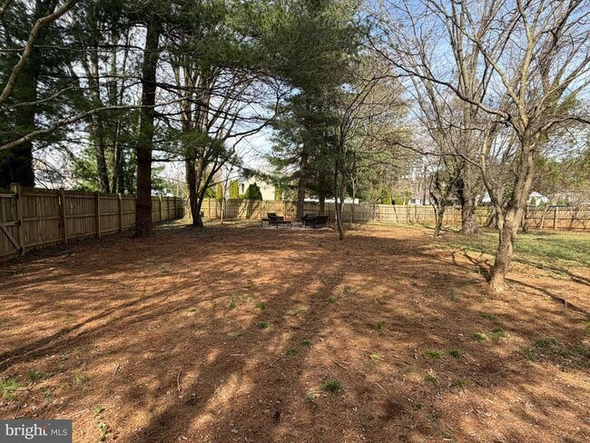 Building Photo - 506 Summervale Ct