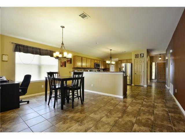 Building Photo - 11612 Timber Heights Dr