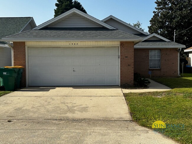 Building Photo - Beautiful 3 Bedroom Home in Fort Walton Beach!
