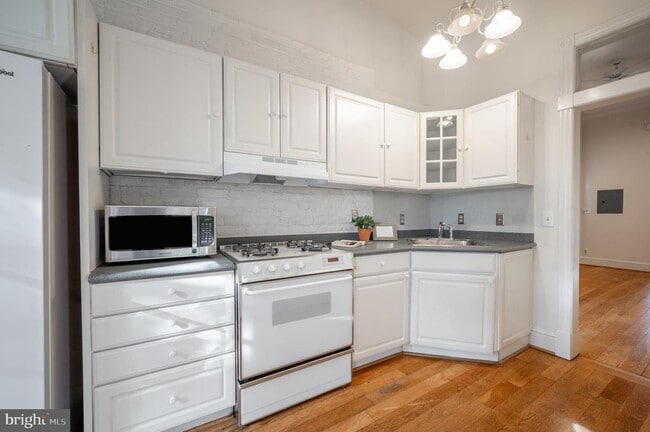 Building Photo - 310 Prince St