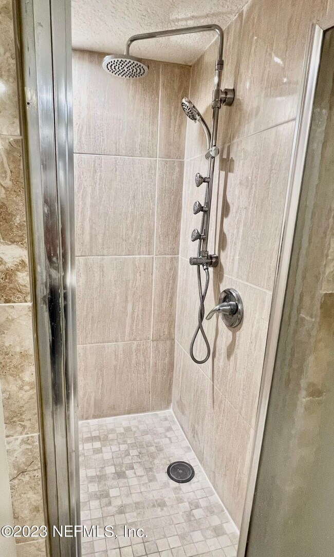 Building Photo - 8797 Como Lake Dr