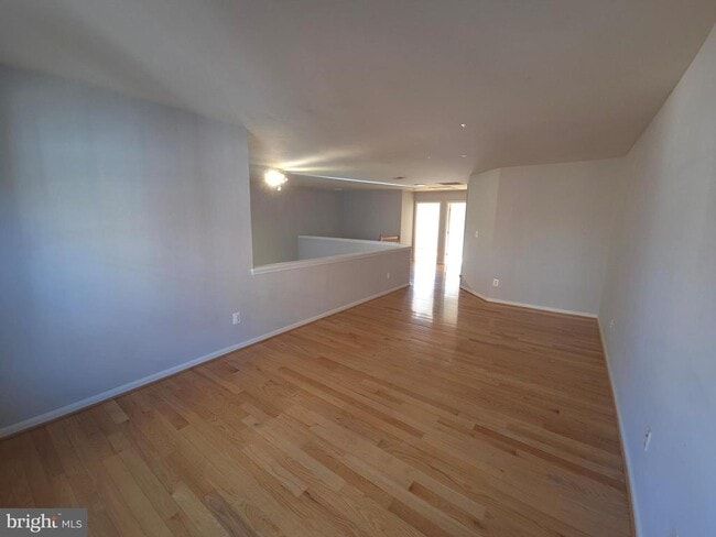 Building Photo - 20387 Fallsway Terrace