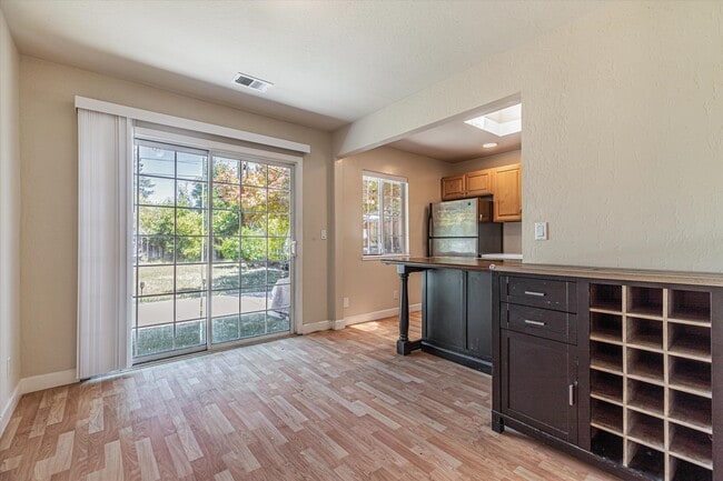 Building Photo - 755 Enright Ave