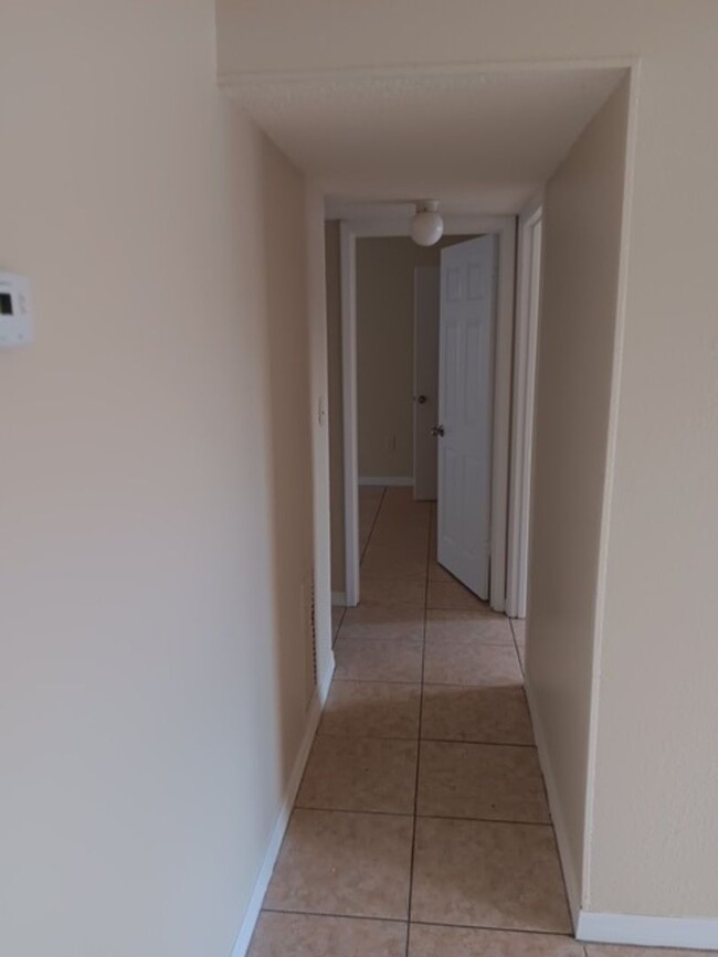 Building Photo - 2 Bedroom Condo in Orlando for Rent