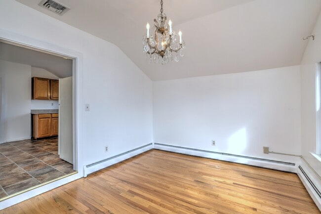 Building Photo - 83 Hawley Ave