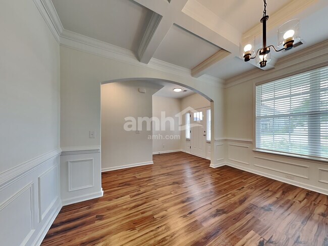 Building Photo - 128 Martello Rd