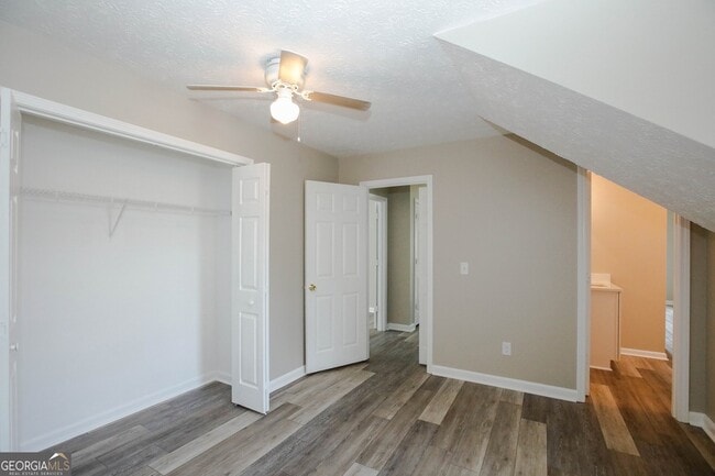 Building Photo - 4130 Wildridge Dr