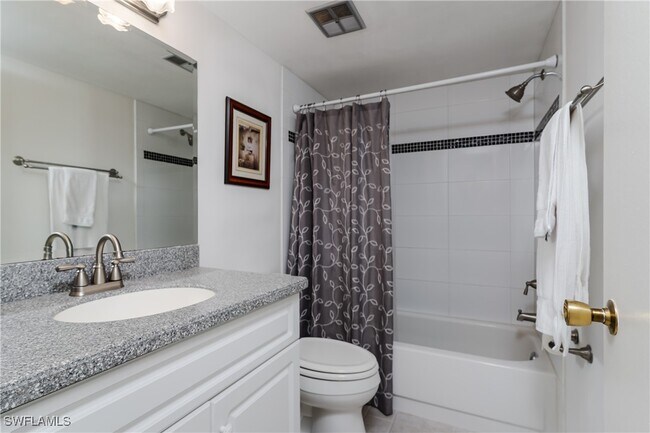 Building Photo - 4912 Tamiami Trl E
