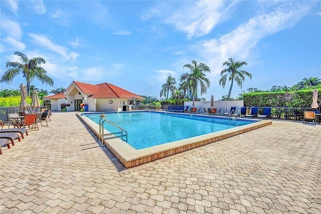 Pool steps away - 7280 Coventry Ct