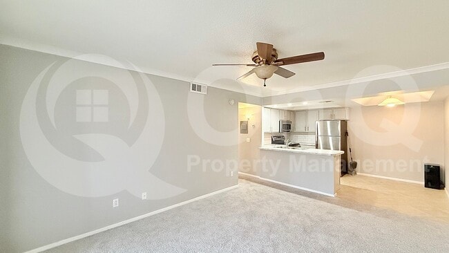 Building Photo - 1720 E Thunderbird Rd