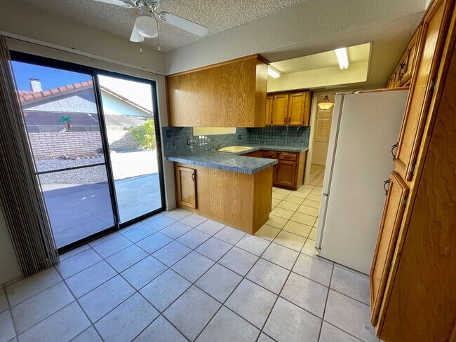 Building Photo - Mesa Del Sol with Mountain Views