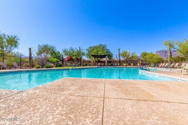 Building Photo - Amazing Home in Gold Canyon backing to Sta...