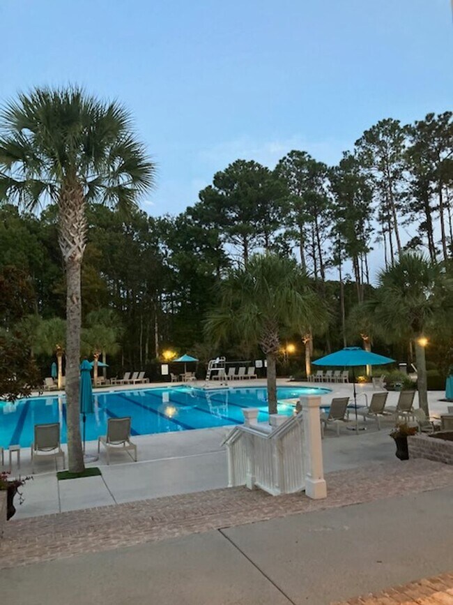 Building Photo - Fully Furnished: Stunning 3 - Bedroom 2.5 - Bath Townhome - Mt. Pleasant, SC