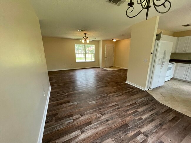 Building Photo - 1228 Ego Dr