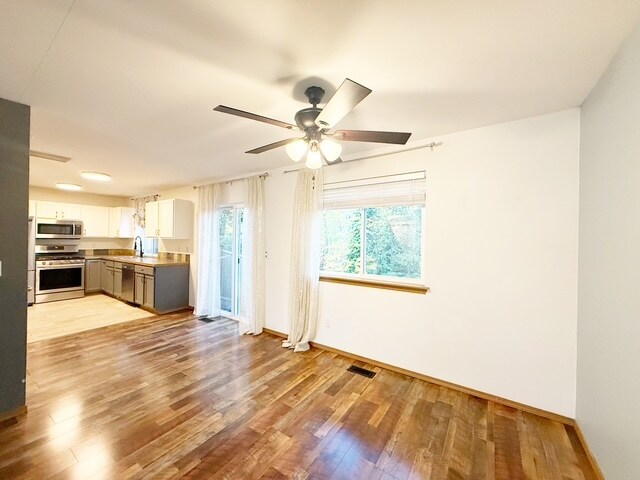 Building Photo - 4933 Bowwood Cir NE