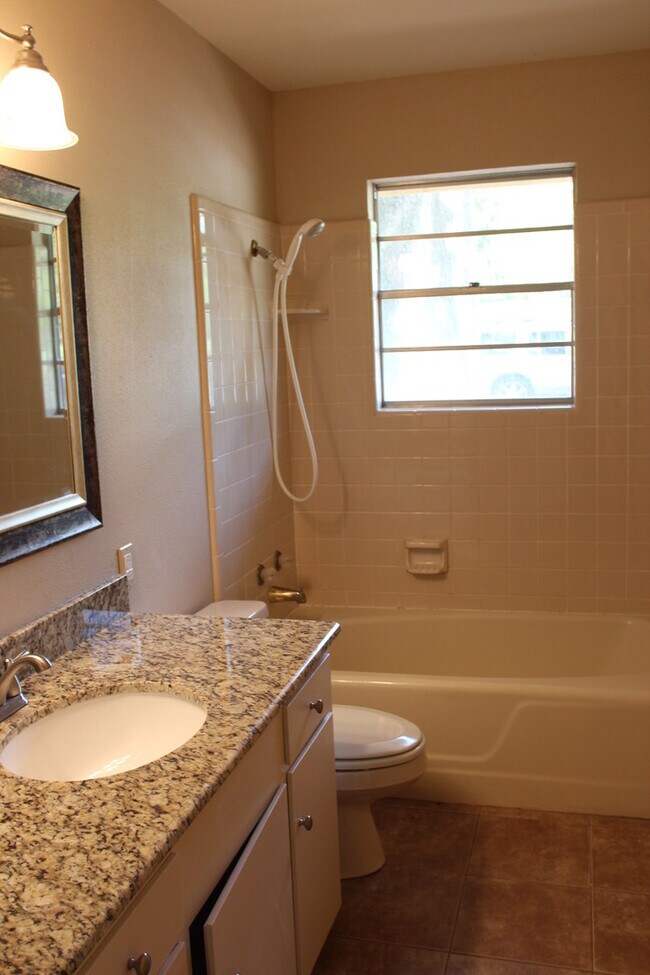 Building Photo - 3012 Tower Dr