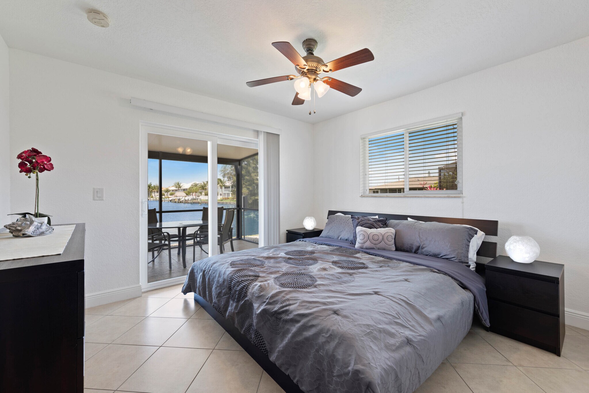 Building Photo - 314 SW 3rd Pl