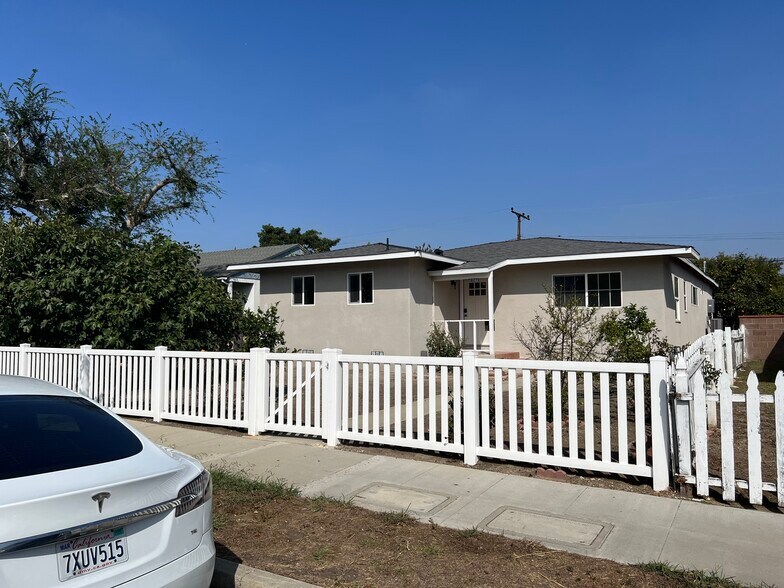 Primary Photo - 4127 Artesia Blvd