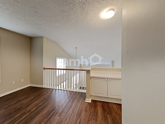 Building Photo - 164 Windcroft Cir NW