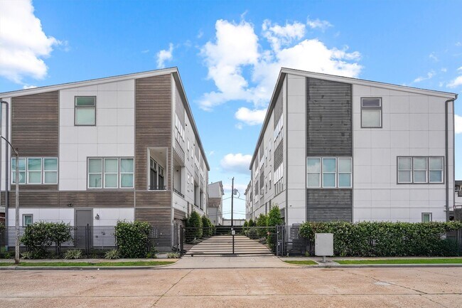 Building Photo - 9614 Riddlewood Ln