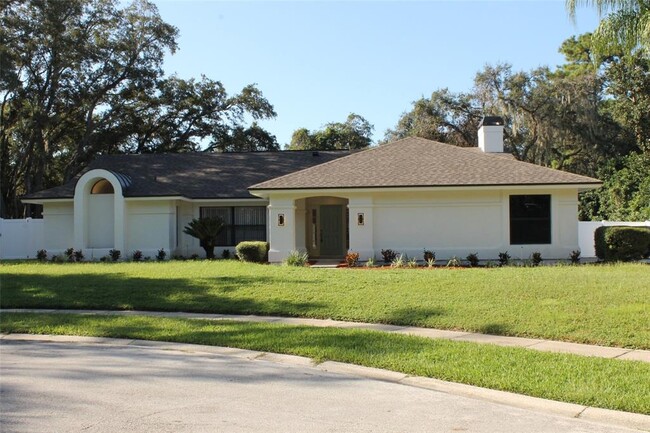Primary Photo - 668 Lamoka Ct