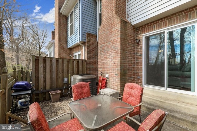 Building Photo - 2066 Derby Ridge Ln