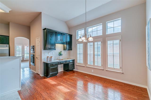 Building Photo - 10009 Forrest Dr