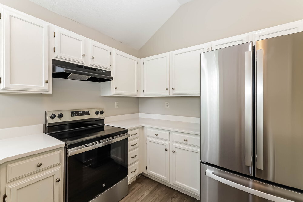 Building Photo - 4574 Kings Grant Dr