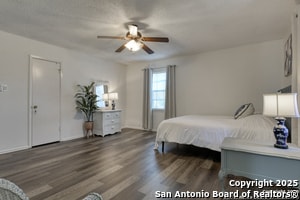 Building Photo - 8715 Starcrest Dr