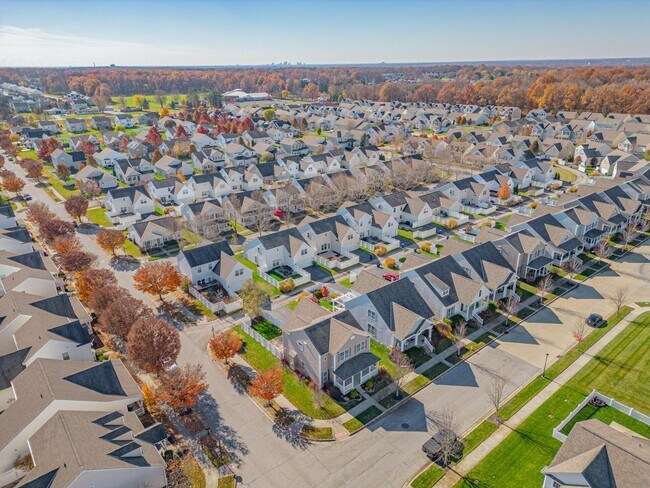 Building Photo - 6003 Bell Classic Dr