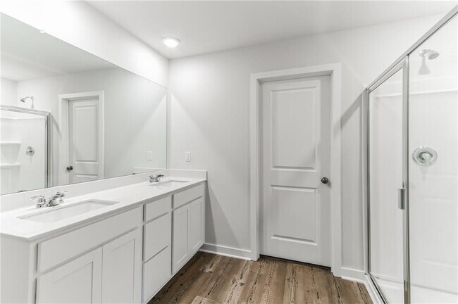 Building Photo - 727 Ruddy Dr
