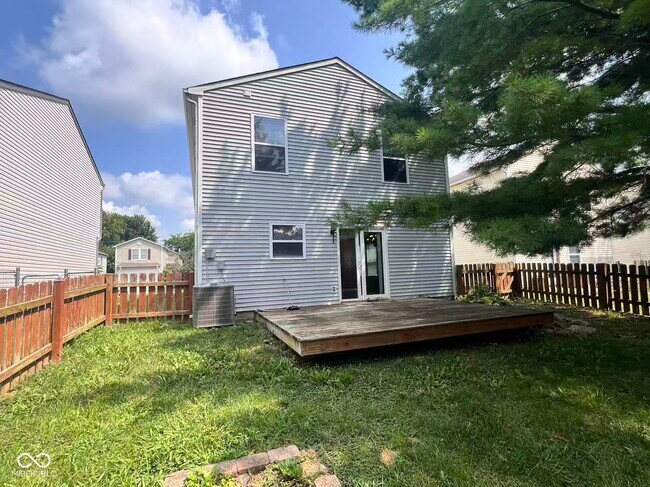 Building Photo - 10965 Sweetsen Rd