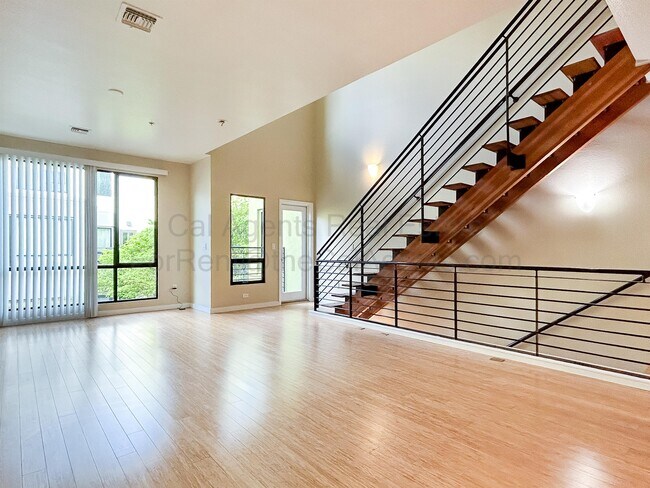 Building Photo - 203 Palisade Dr