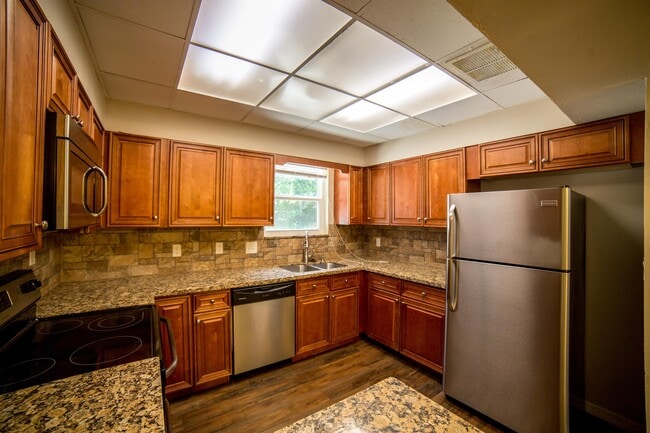 Building Photo - 1079 SW 11th Terrace