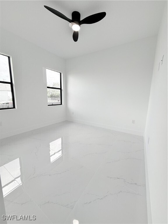 Building Photo - 702 Zemil Ct