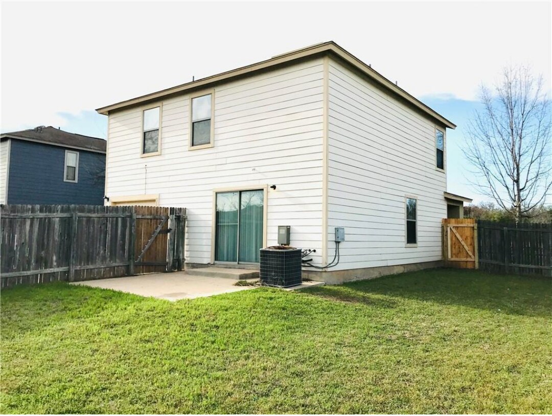 Building Photo - 5303 Viewpoint Dr