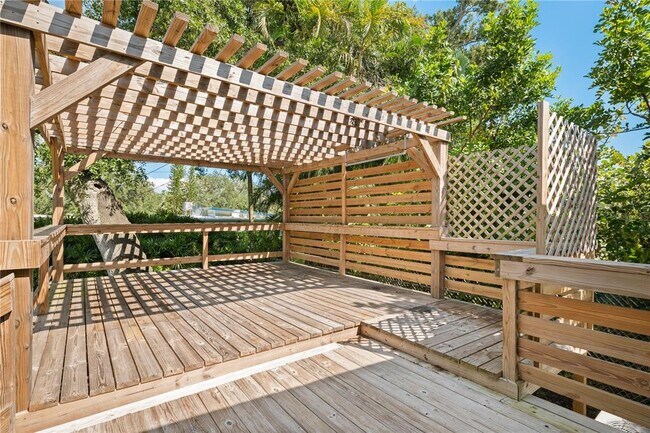 Building Photo - 5115 16th St N